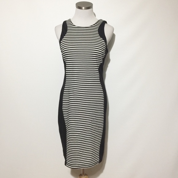 new directions Dresses & Skirts - 🖤New Directions Black and White Bodycon Dress